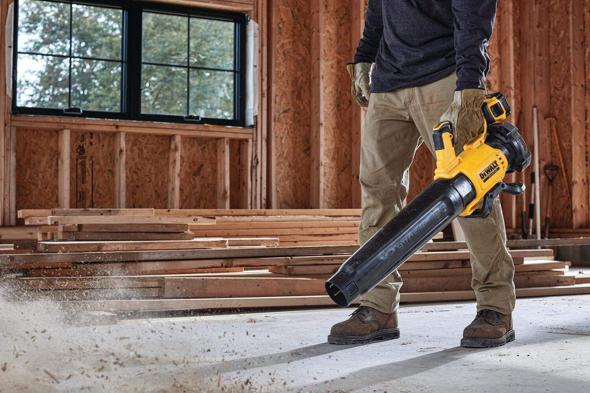 DEWALT DCMBL562P1-QW - Soplador axial sin escobillas XR 18V con 1 batería Li-Ion 5Ah