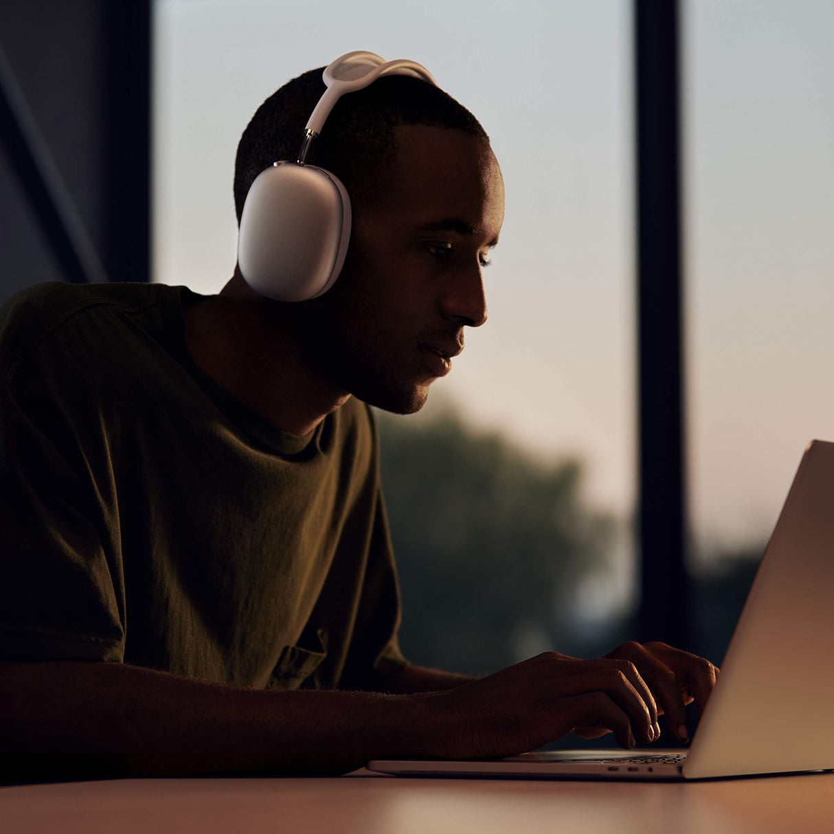 Nuevo Apple AirPods MAX - Rosa