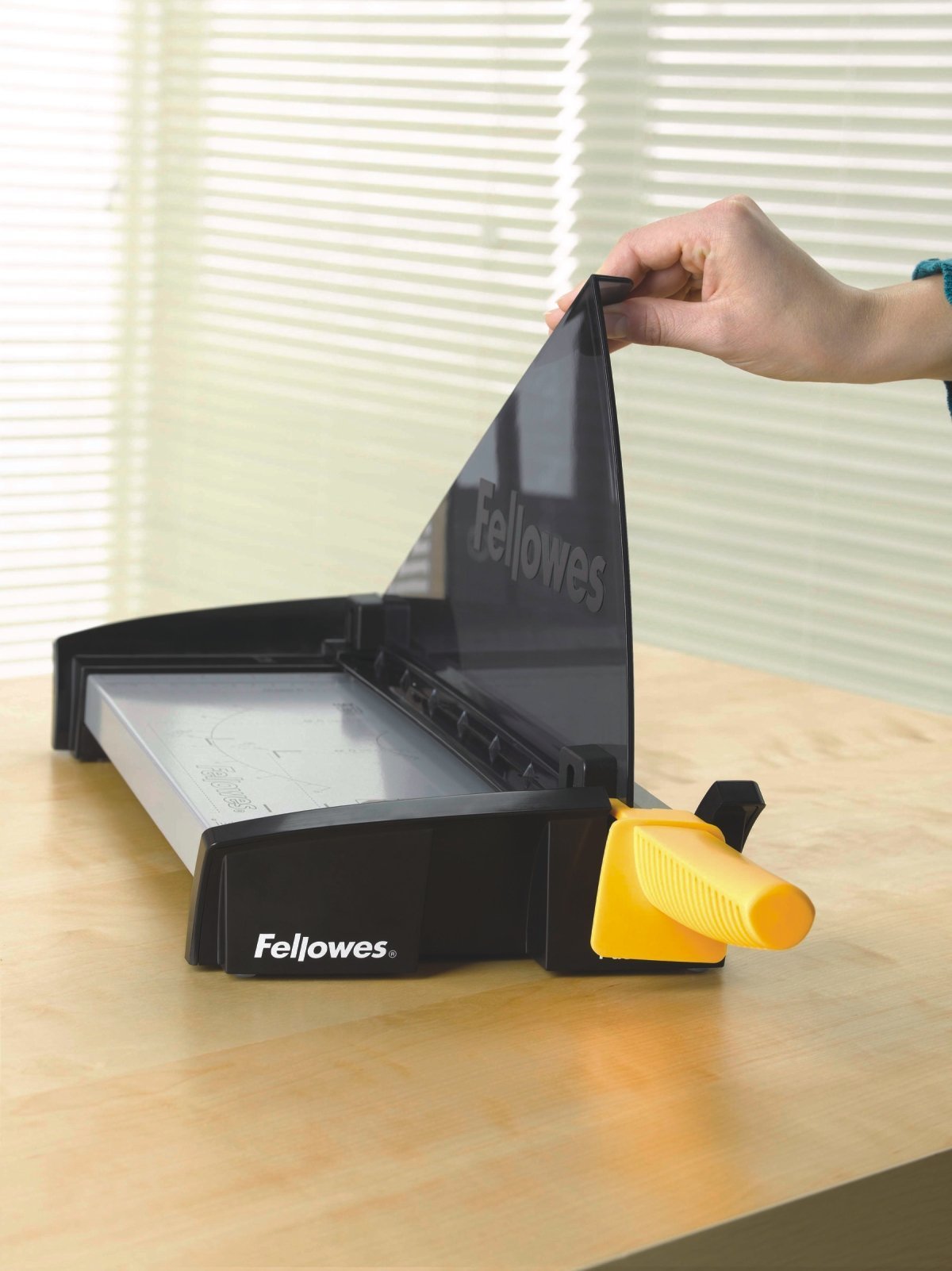 Fellowes Fusion A3 - Guillotina de papel tamaño A3, capacidad de corte 10 hojas, color negro y gris