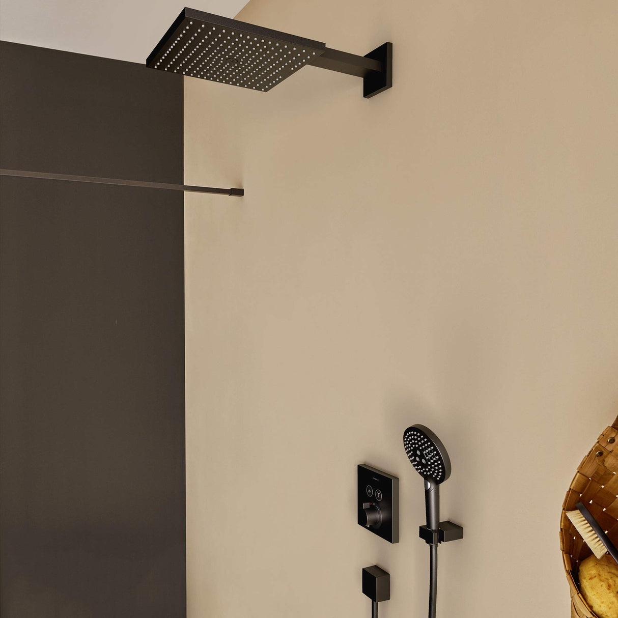 hansgrohe Raindance E - set de ducha empotrado, ducha de mano, termostato ShowerSelect, set básico, flexo ducha 160cm, soporte, ducha fija, alcachofa de ducha (2 tipos de chorro), negro mate, 27939670