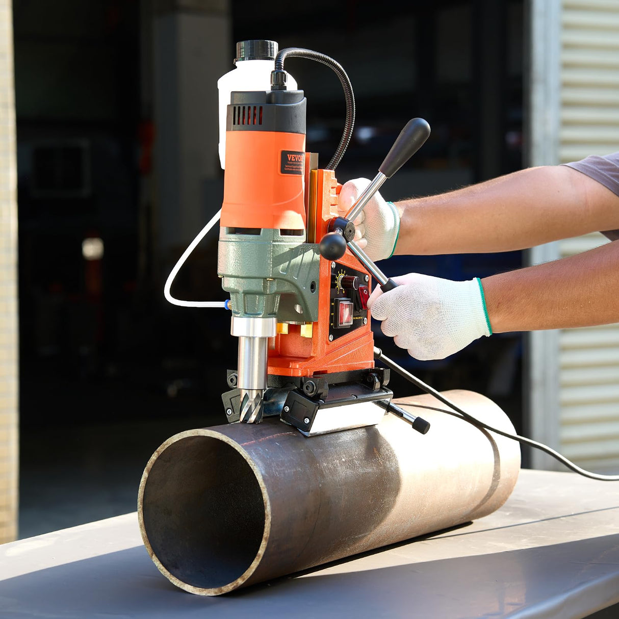 VEVOR Taladro Magnético de 1400 W, Diámetro de Perforación de 50 mm, Dirección Reversible, Velocidad de 0-850 RPM, Taladro Magnético para Superficies Metálicas para Bricolaje Industrial y Doméstico