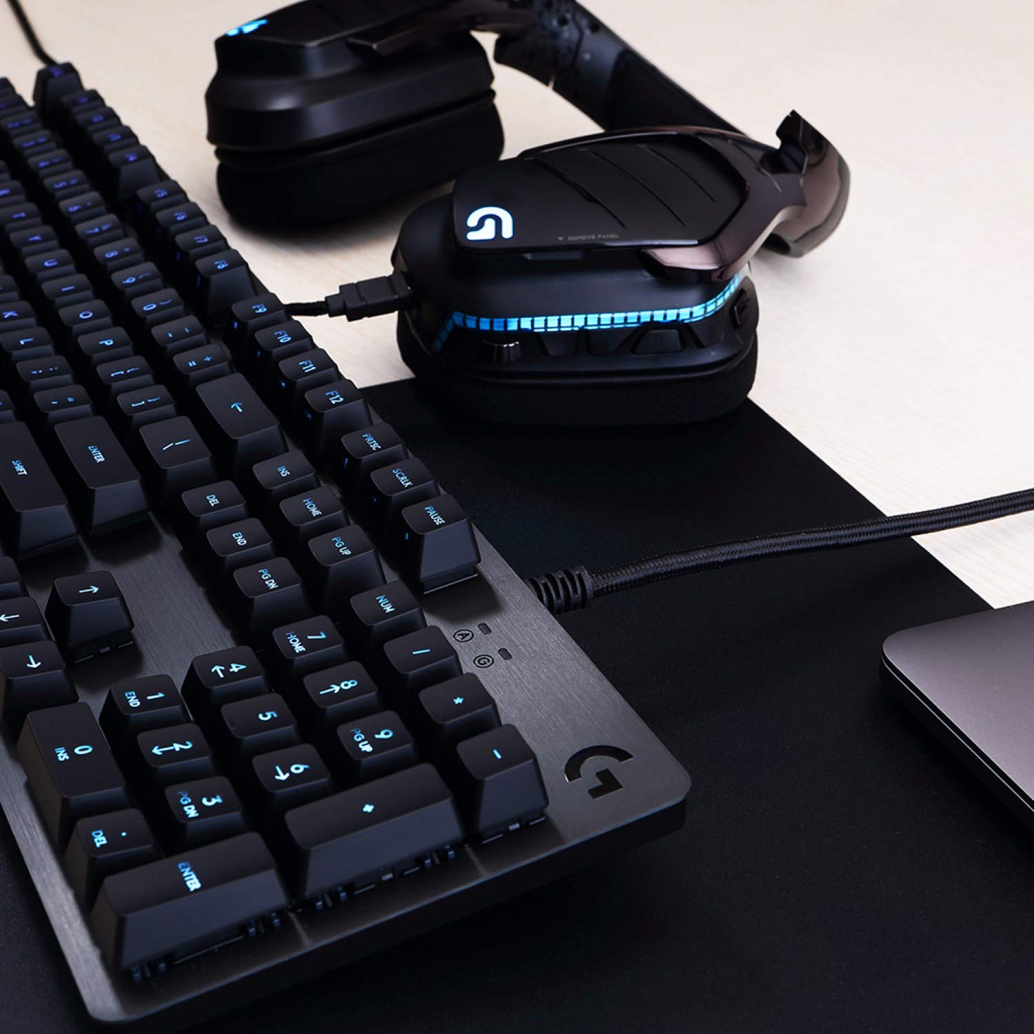 LOGITECH Teclado (ALEMAN) G513 Gaming USB Carbon,LIGHTSYNC RGB Mechanical,USB