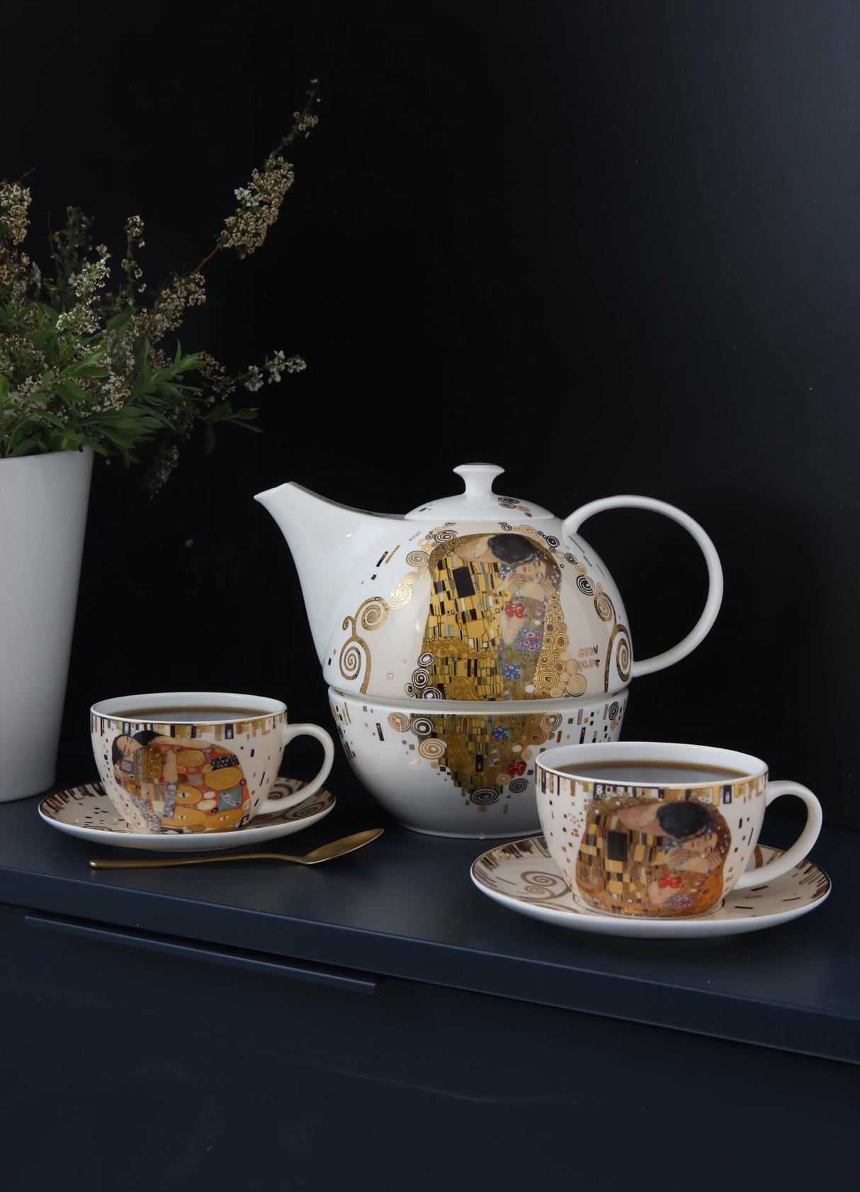 Goebel Gustav Klimt 67-013-61-1 Artis Orbis - Tetera con calentador (porcelana, 25,x 16,5 x 20 cm)