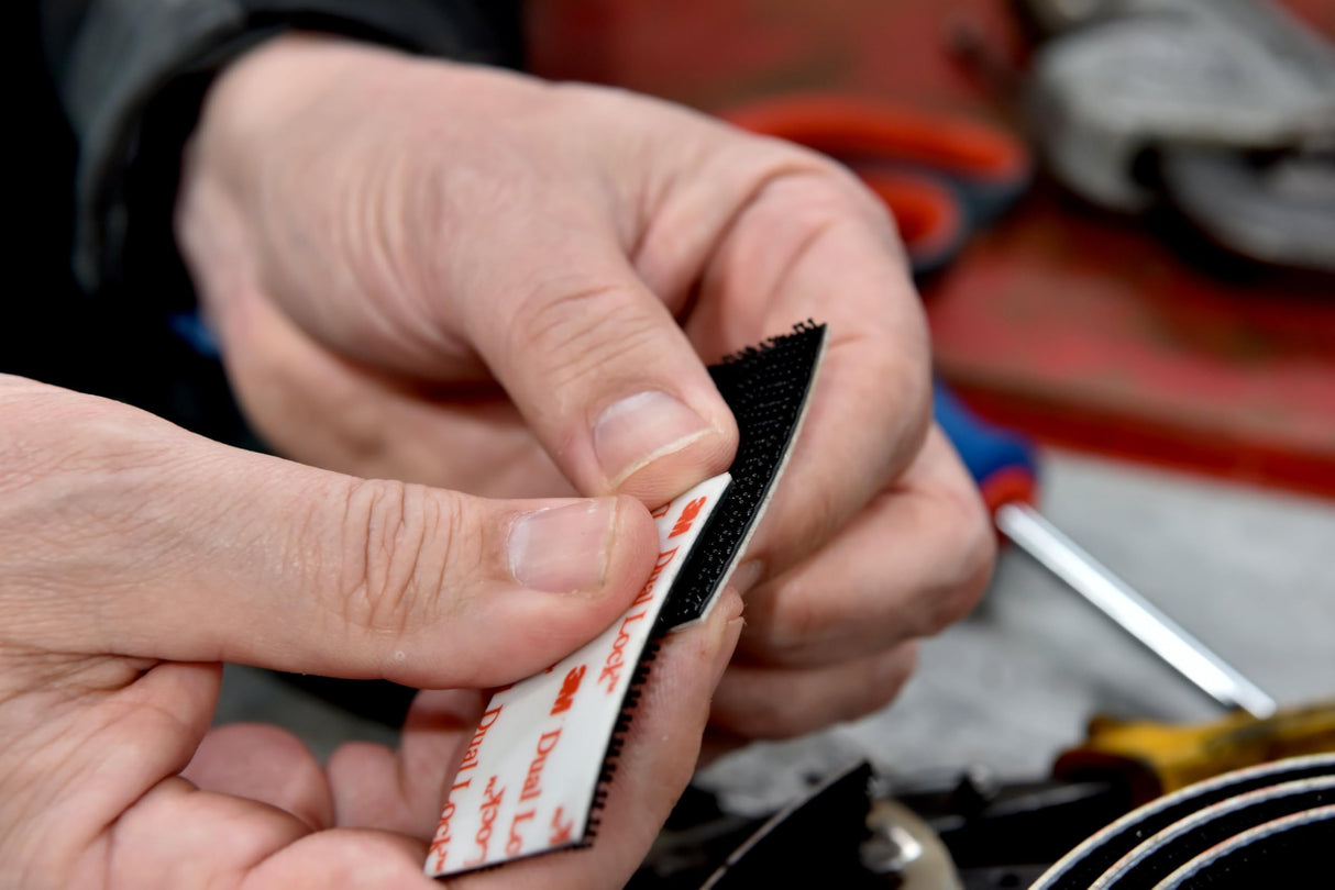 3M Dual Lock Sistemas de Unión Desmontable SJ3550CF, Negro, 25 mm x 45.7 m, 5.7 mm, Tipo 250