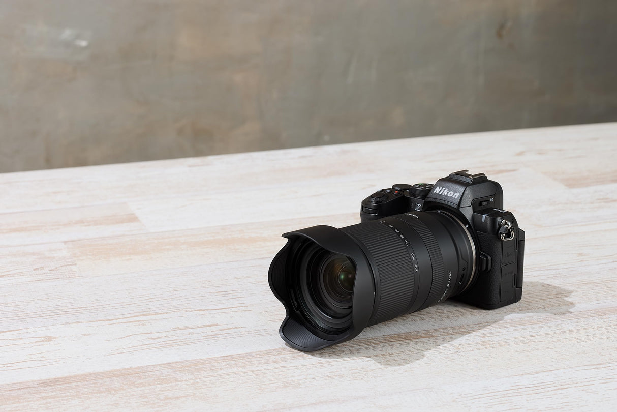 TAMRON 18-300 mm f/3.5-6.3 Di III-A VC VXD Compatible con Nikon Z