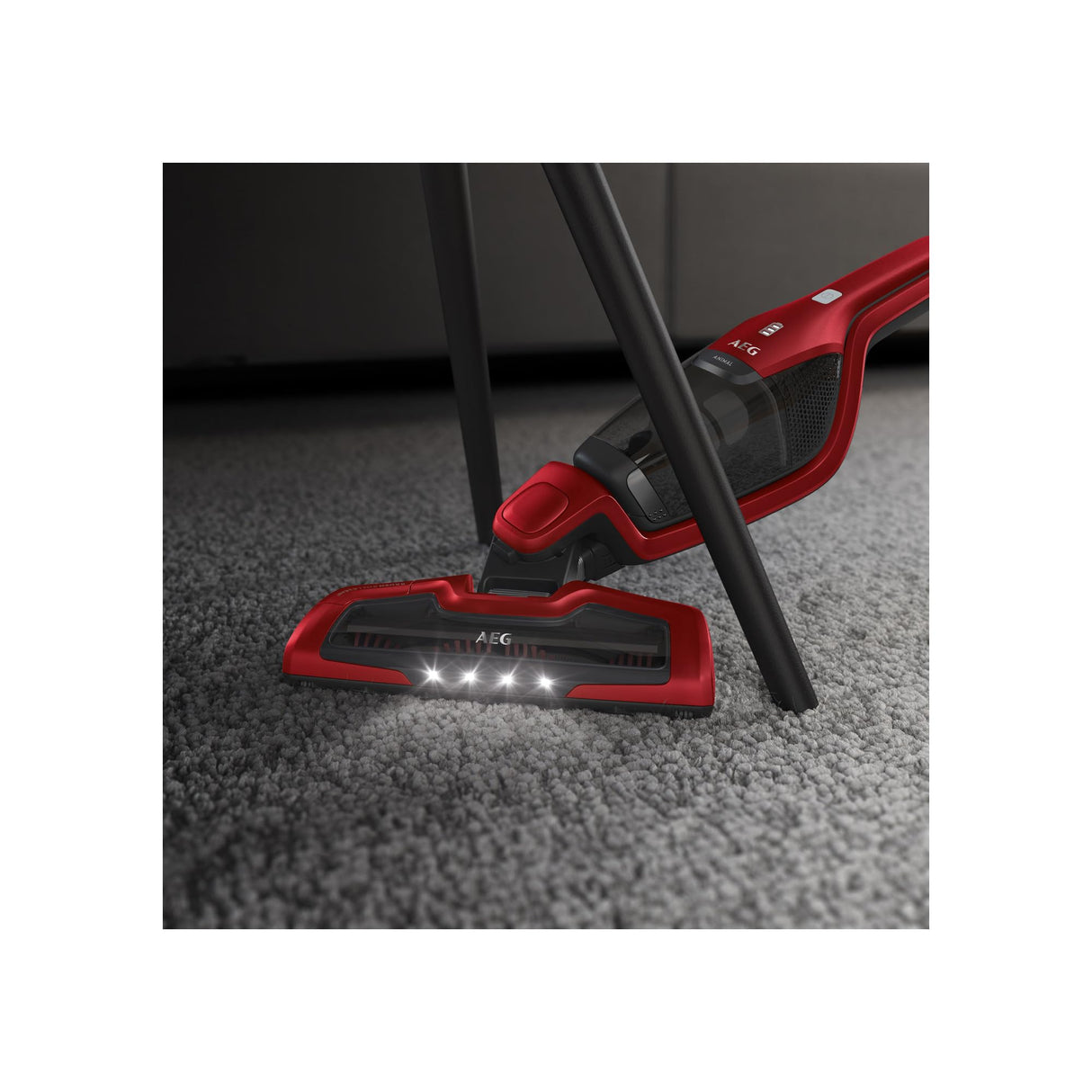 AEG CX7-2-45AN Aspiradora Sin Cable, Autonomía de 45 min, 18 V, 2 Velocidades, Cepillo 180º con LED, Aspiradora de Mano Especial Mascotas, Depósito de 0,5 L, Rojo