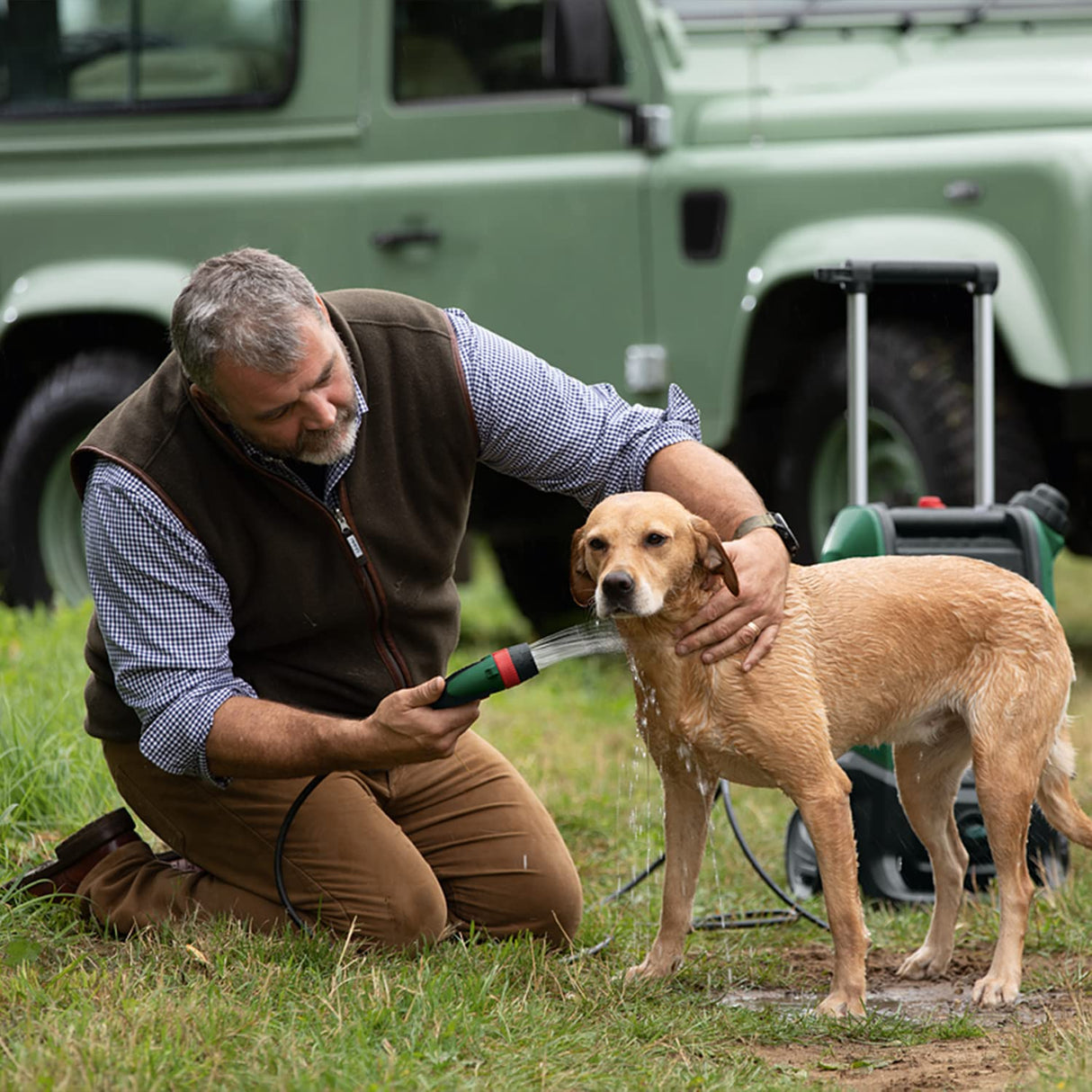 Bosch hidrolimpiadora de exteriores a batería Fontus 18V (1 batería, sistema de 18 V, en caja)