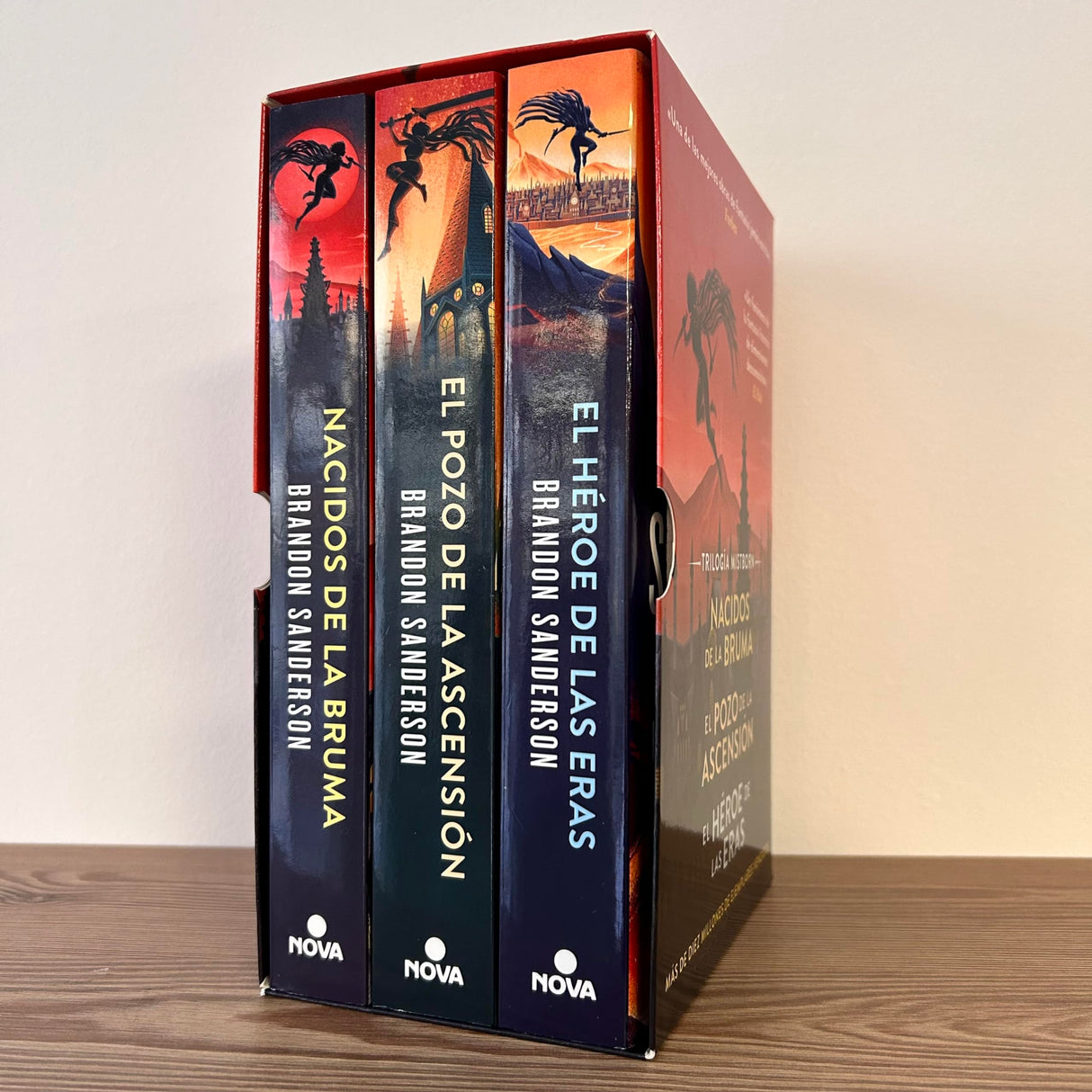 Estuche Trilogía Original Mistborn (Nacidos de la Bruma | El Pozo de la Ascensión | El Héroe de las Eras) (Trilogía Original Mistborn) (Nova)