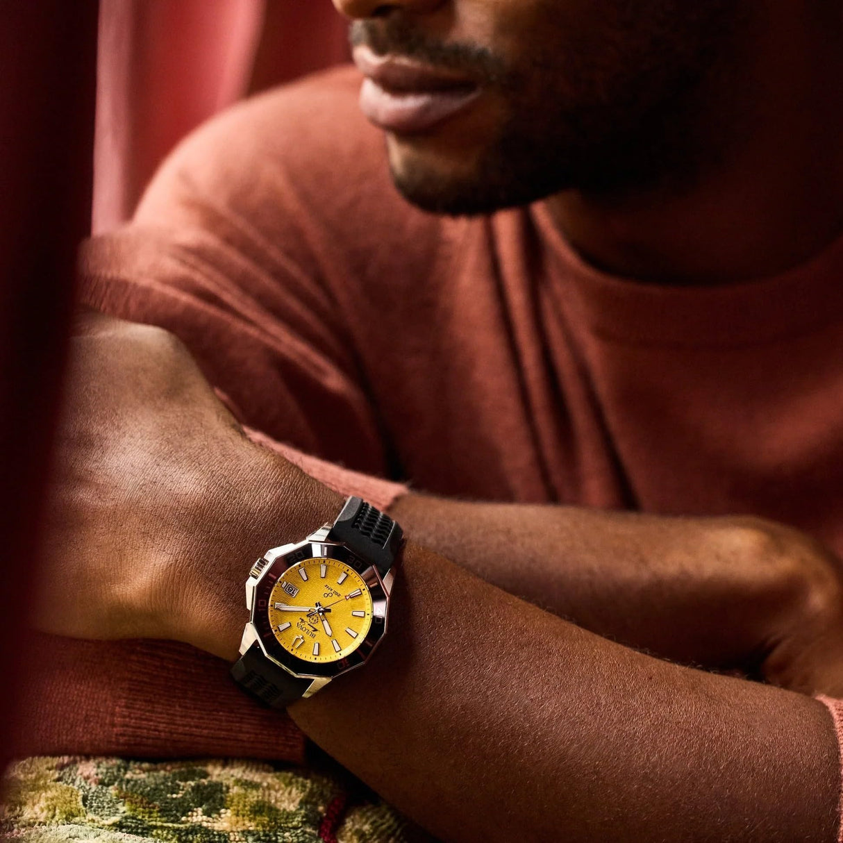 Bulova Reloj Analógico para para Hombre de Cuarzo con Correa en Silicona 96B431