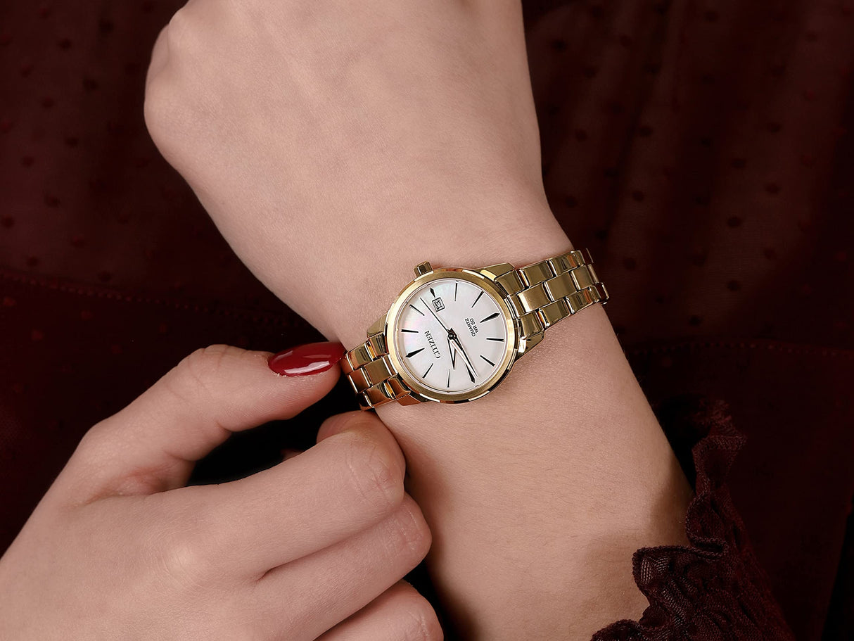 Citizen Reloj Analógico para Mujer de Cuarzo con Correa en Acero Inoxidable EU6072-56D