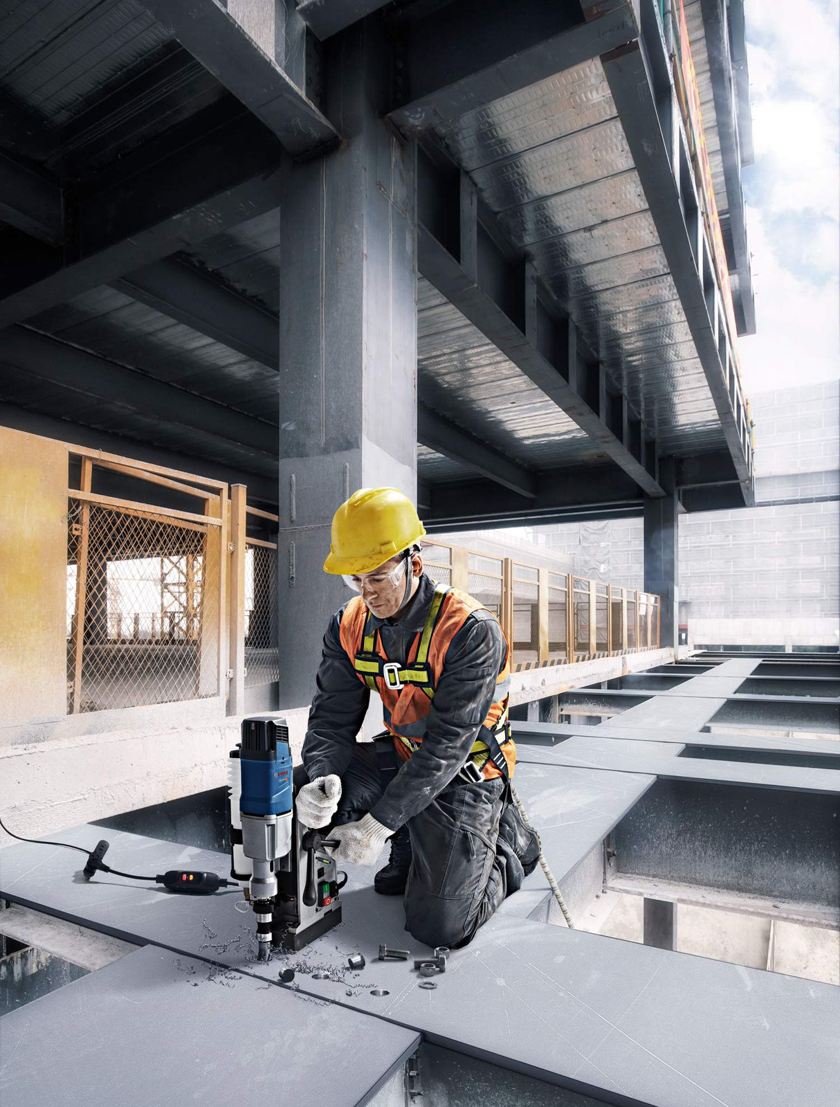 Bosch Professional GBM 50-2 - Taladro electromagnético (1200 W, Ø de perforación máx. 50 mm, en maletín)