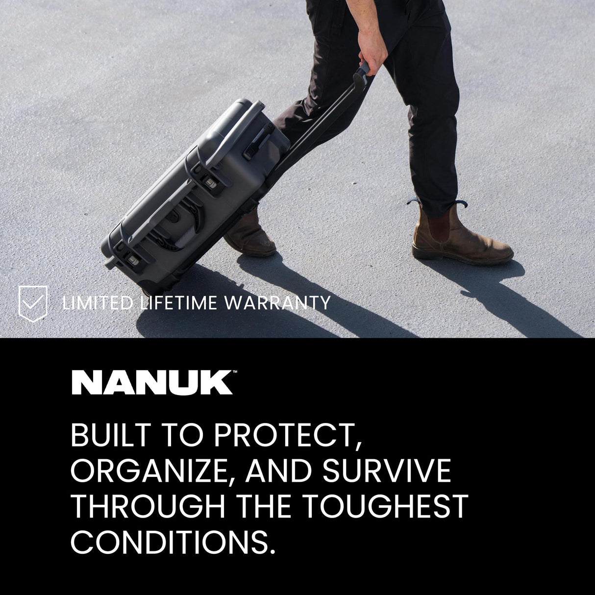 Nanuk 935 - Funda rígida Impermeable con Ruedas y Divisor Acolchado, Color Naranja