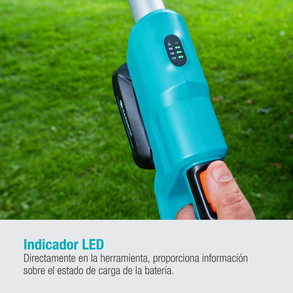Gardena Set Ready-To-Use de podadora telescópica a batería TCS 20/18V P4A: sierra de mano hasta 4 m, 20 cm longitud de espada, cabezal flexible, inc. batería P4A 18 V y correa de transporte (14770-20)