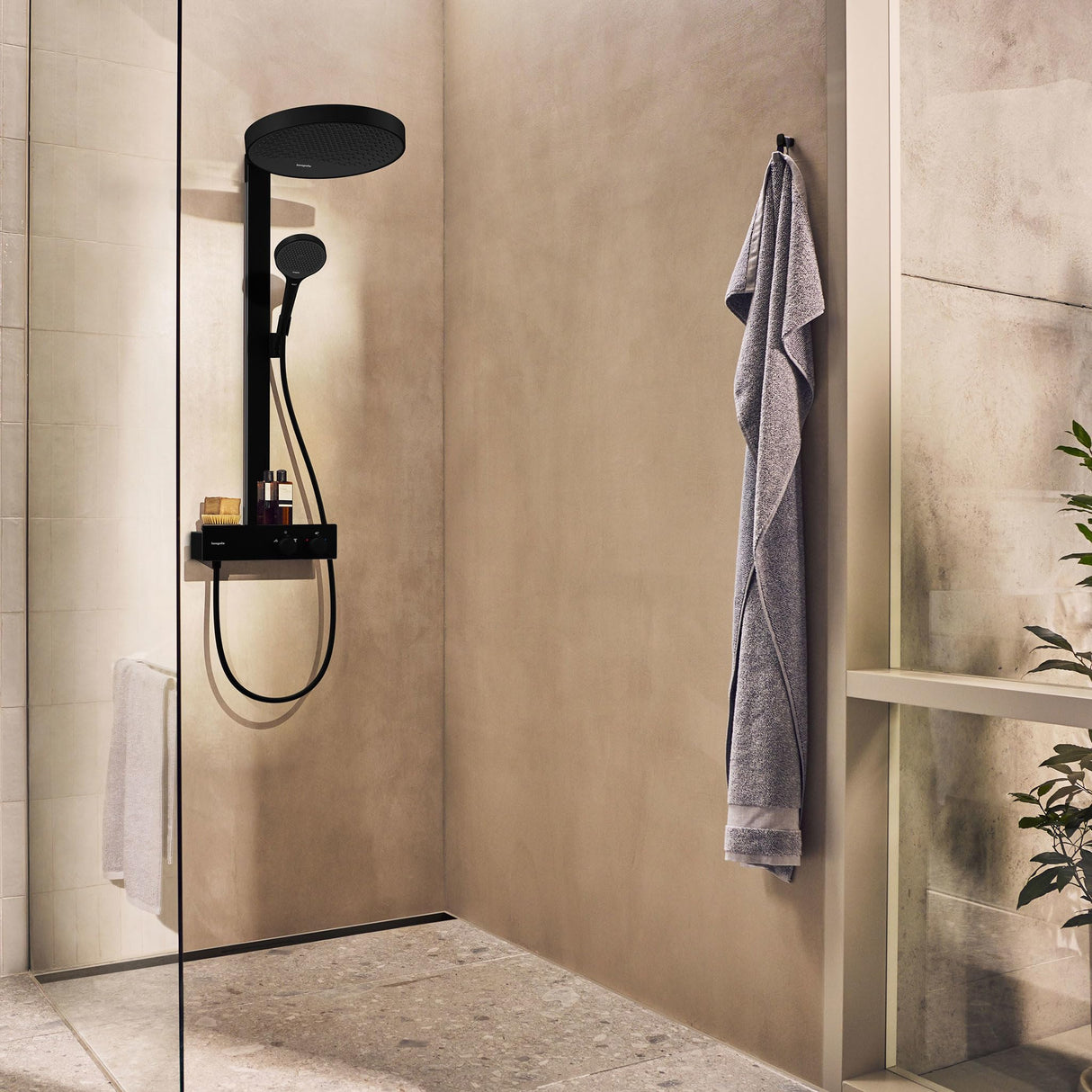 hansgrohe Rainfinity, sistema de ducha con termostato, ducha lluvia (360 mm) con grifo, ducha de mano (3 tipos de chorro), flexo, barra, ducha fija redondo (1 tipo de chorro), negro mate