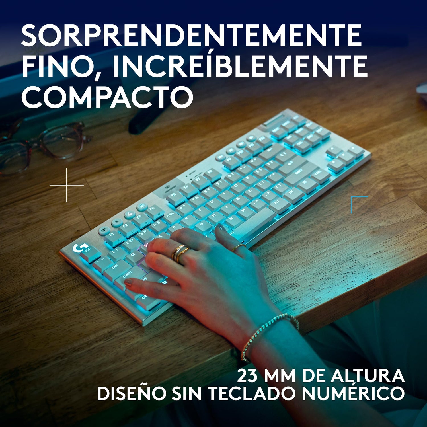 Logitech G G915 X LIGHTSPEED TKL Teclado para gaming inalámbrico de perfil bajo, teclas de PBT de doble moldeado, elegante acabado en aluminio, táctil marrón GL - PC/Mac, QWERTY US - Blanco