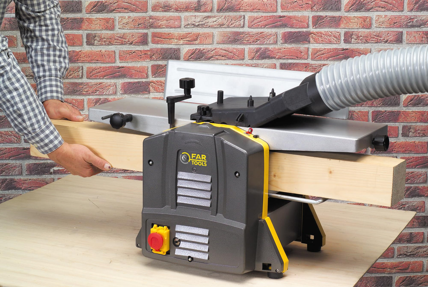 Fartools PTH 254 Cepilladora regruesadora Potencia 1500 W, Largo del hierro 261 MM, Profundidad de pasaje máxima 3 MM,Altura de pasaje maxi 120 MM, Velocidad 10 M/S,