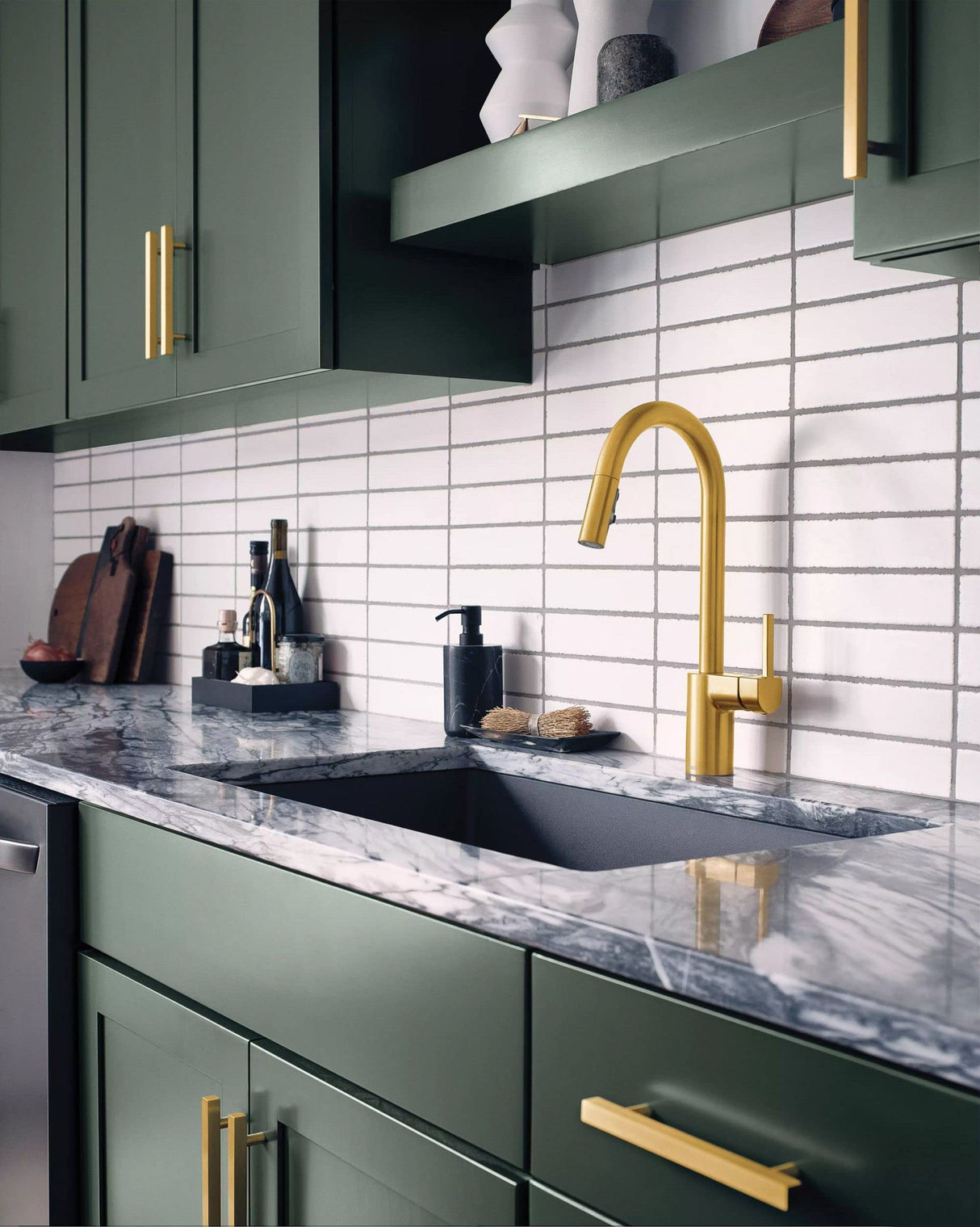 Moen 7565 Align - Grifo de cocina con rociador extraíble, oro cepillado