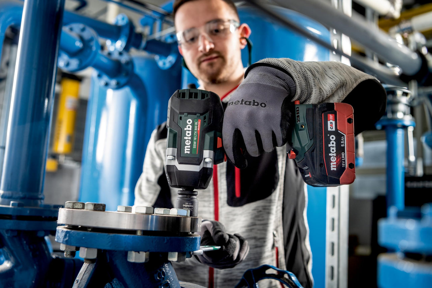 metabo Atornillador de Impacto a Batería 18V SSW 18 LTX 800 BL Motor sin Escobillas Herramienta Potente y Versátil