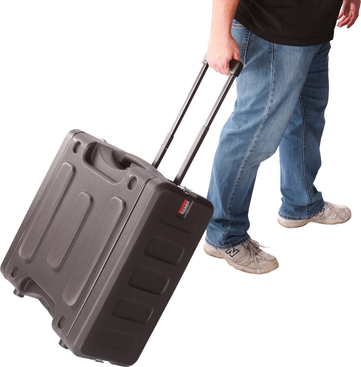 Gator Cases G-Pro Racks Pro Series, caja de PE moldeado Mil-Grade; 8U, 19" de profundidad; con asa y ruedas (G-PROR-8U-19)