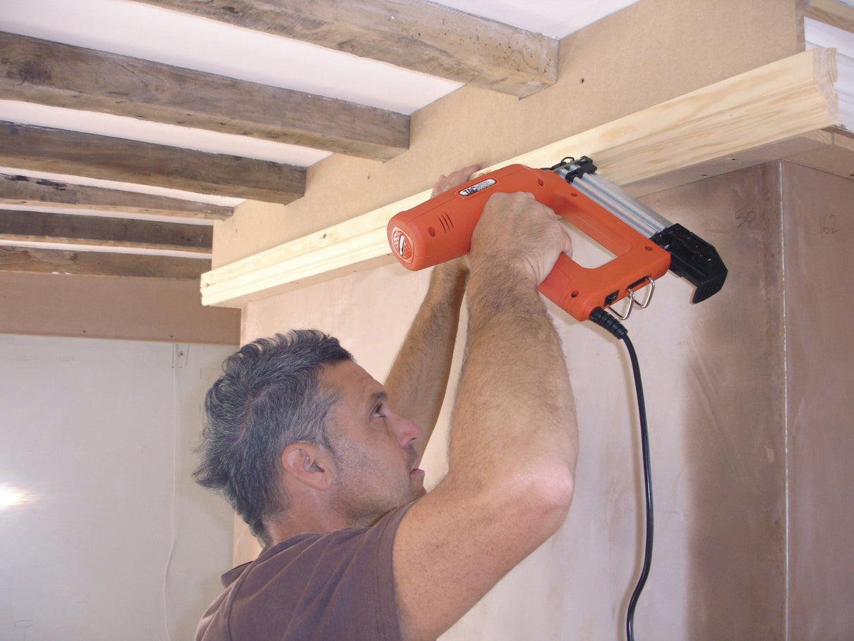 Tacwise Master Nailer 18G/50 - Pistola clavadora electrica para clavos de 180 (18G) de 20 a 50 mm