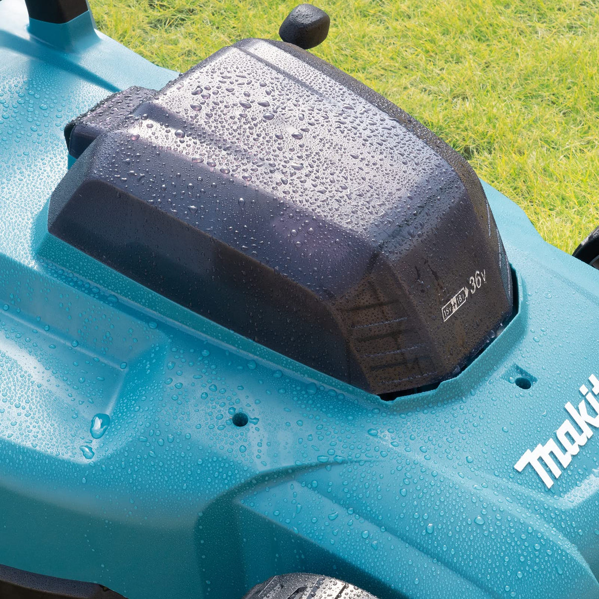 Cortacésped BL 18Vx2 LXT 5,0Ah 53 cm con tracción DLM539CT2