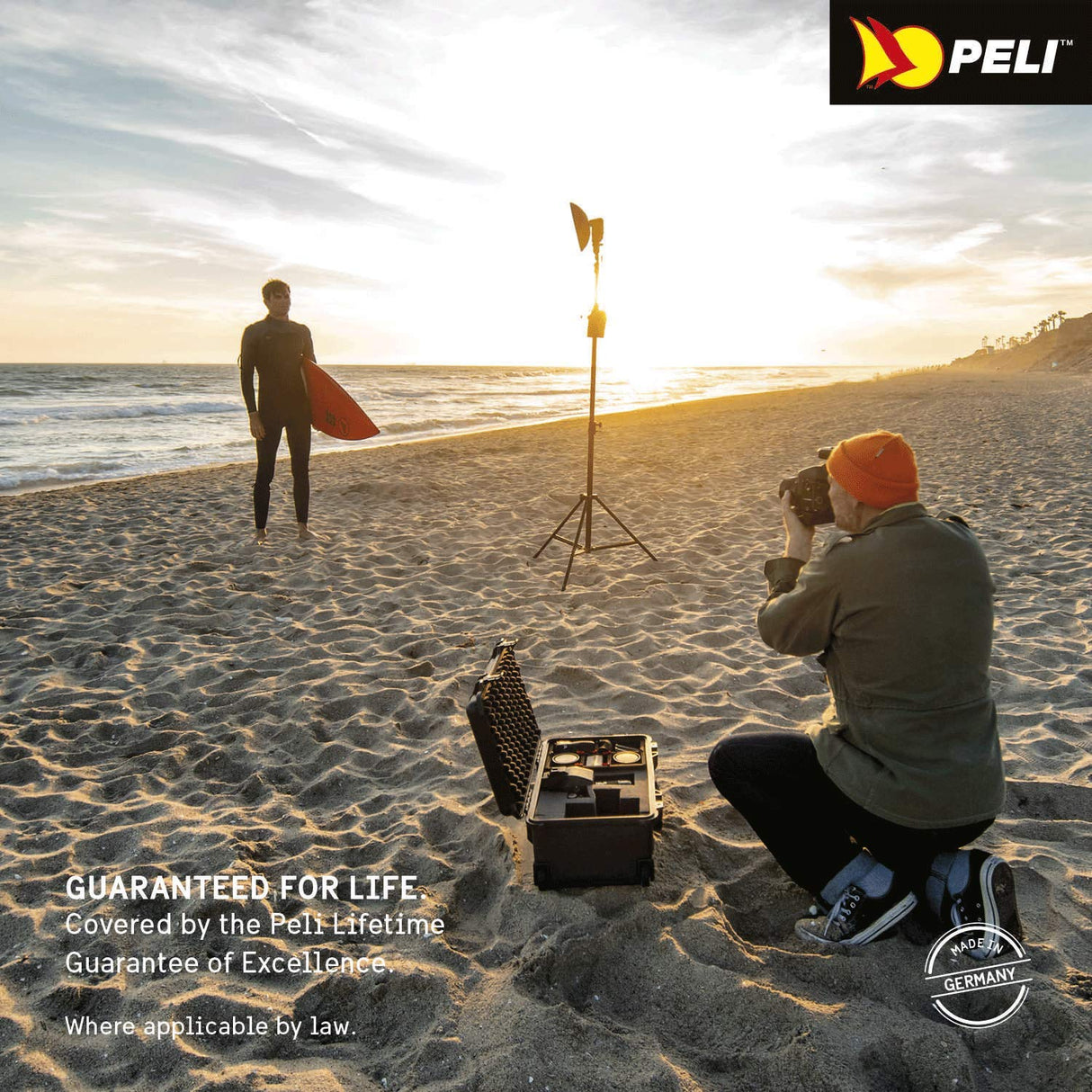 PELI 1510 Maleta Trolley de Viaje rígida y Robusta, IP67 estanca e Impermeable al Polvo, 27L de Capacidad, Fabricada en Alemania, sin Espuma, Color Negro