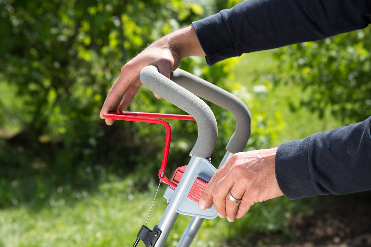 IKRA 70300910 motoazada eléctrica motocultor cultivador Fem 1500, Ancho útil 17-45cm, Profundidad 23cm, 1500 W, 230 V