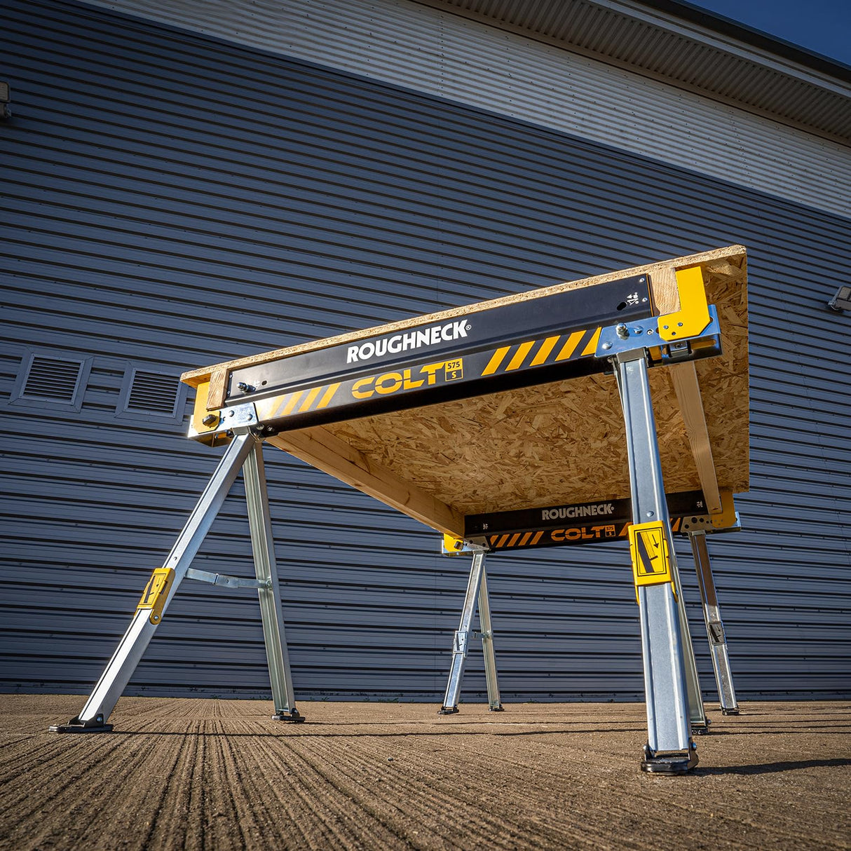 ROUGHNECK® Colt 575S Chevalet de sciage en acier robuste avec une capacité de 500 kg chacun, 1000 kg par paire pour le travail du bois et la construction - Lot de 2