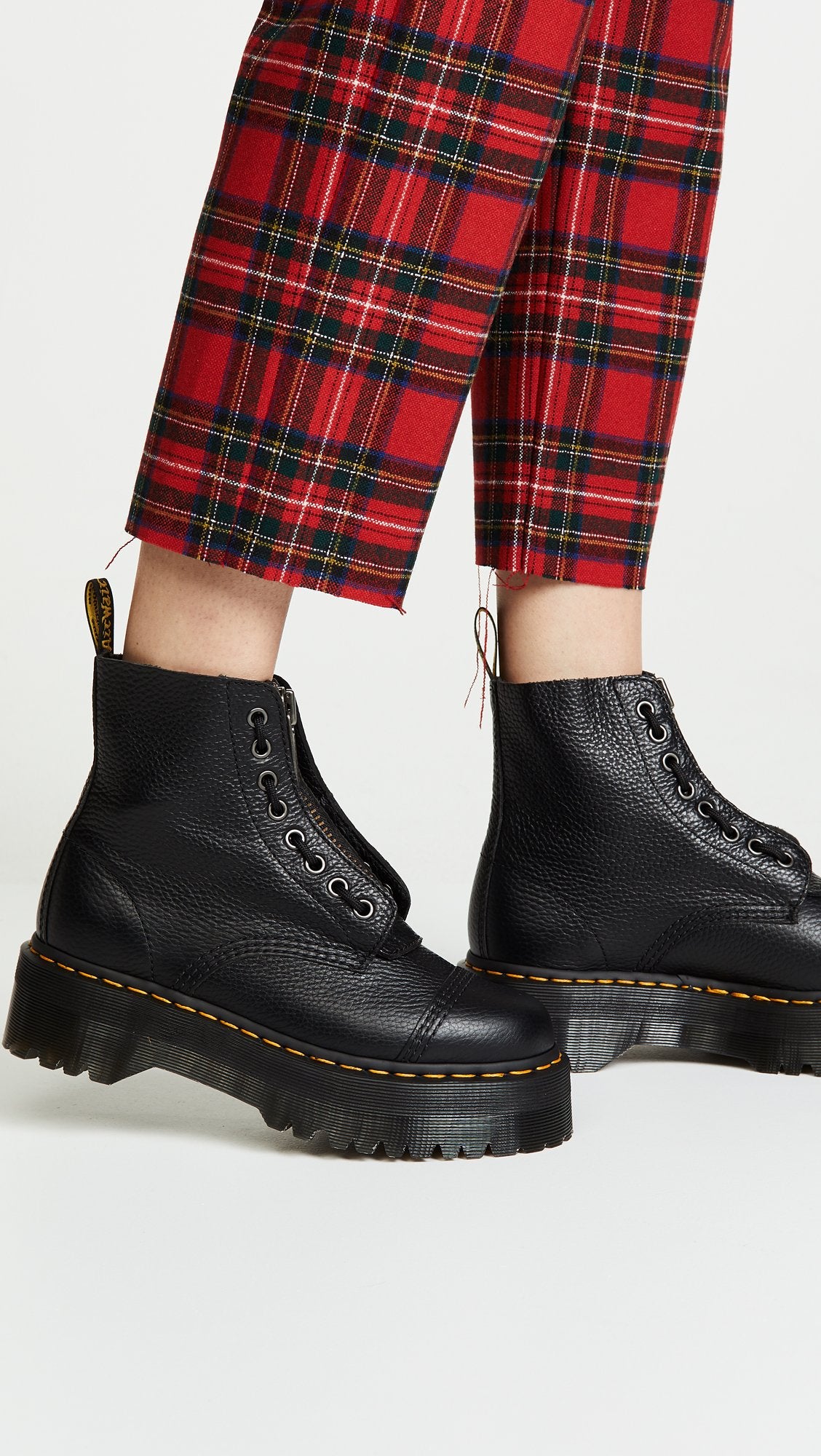Dr. Martens - Jungle Boot, Botas de combate, Black Milled Nappa,
