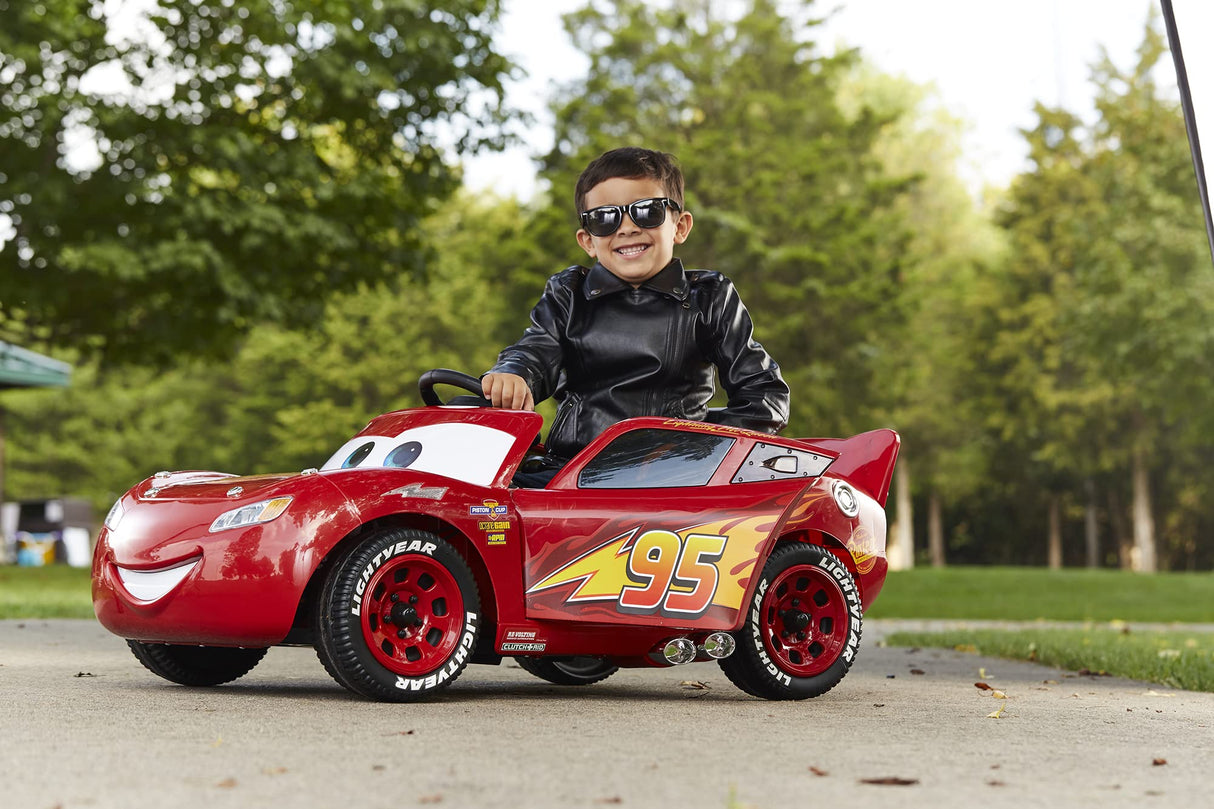 Coche eléctrico para niños Huffy Disney Rayo Mcqueen, Coche motorizado 6v Rayo Mcqueen Rojo.