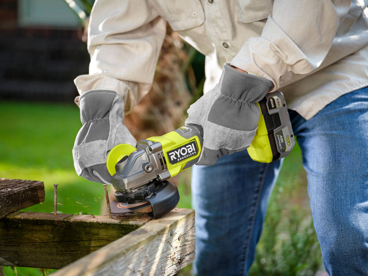 RYOBI - Amoladora angular de 2000 W diam. 230 mm - 6600 rpm - Mango trasero orientable 180° - Soft Start - Viene con 1 disco para desbarbar metal diam. 230 mm y 1 llave de servicio - EAG2000-G