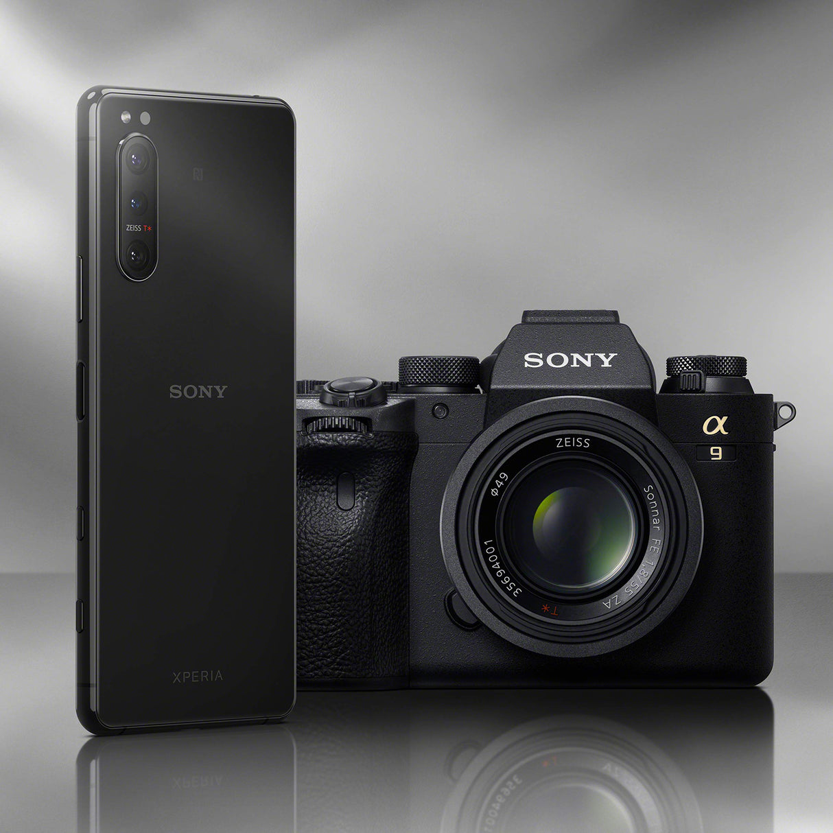 Sony Xperia 5 II - Smartphone de 6.1" (Pantalla OLED HDR FHD+ 21:9 CinemaWide, tasa de refresco 120Hz, Triple cámara, Audio Jack, Android 10, 8GB RAM, 128GB Almacenamiento, IP65/68, SIM Libre) Negro