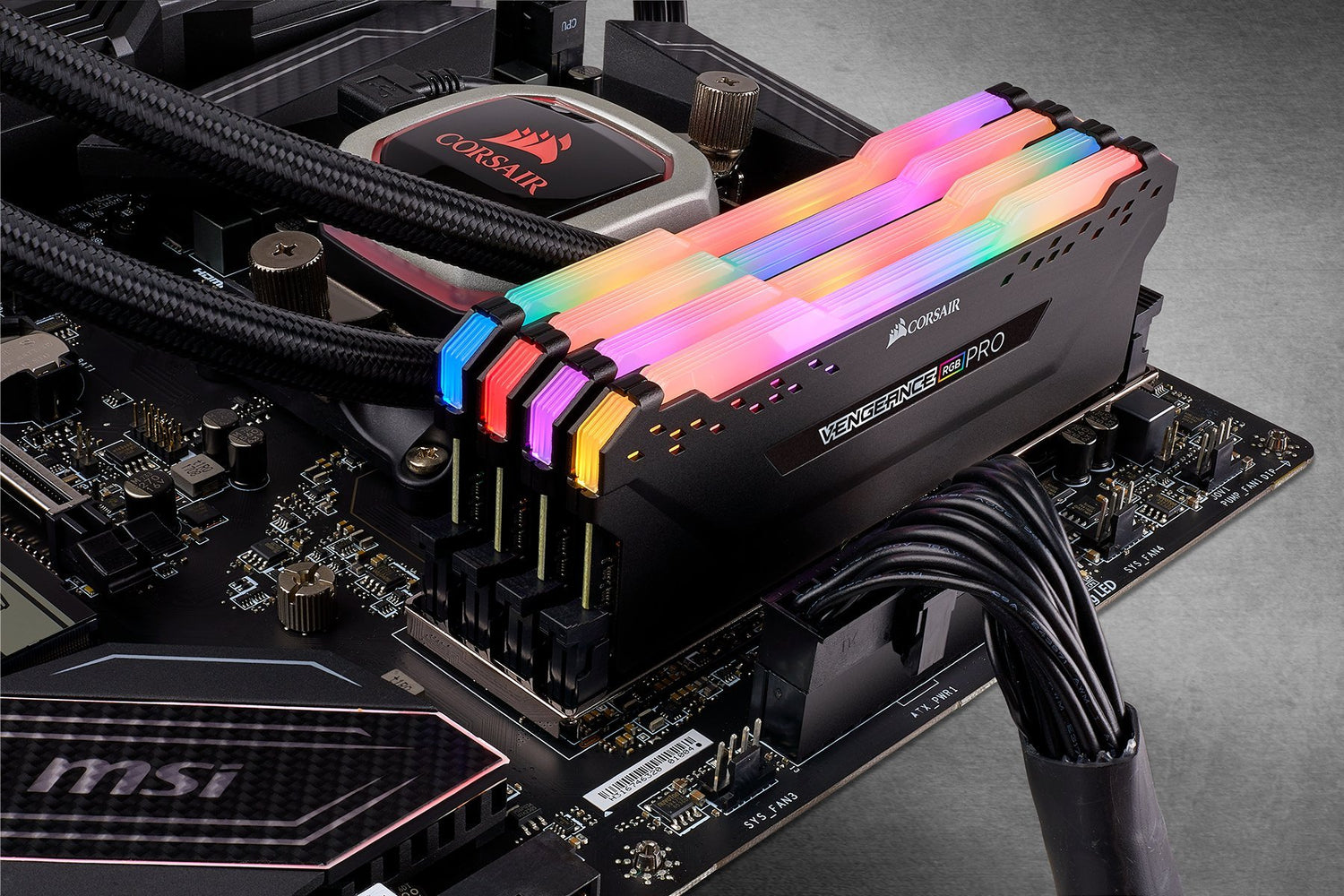 Corsair Vengeance RGB Pro Series 32 Go (4X 8 Go) DDR4 3600 MHz CL16
