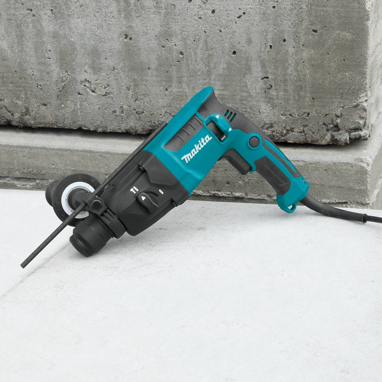 Makita HR1840 Martillo perforador SDS PLUS 470W 18mm