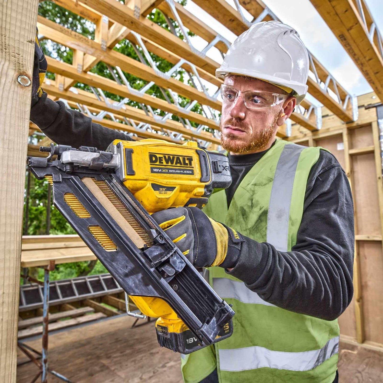 DeWalt DCN950N-XJ - Clavadora de Estructuras sin escobillas XR 18V, 33 Grados, Secuencial/Rápido, Sin batería/cargador