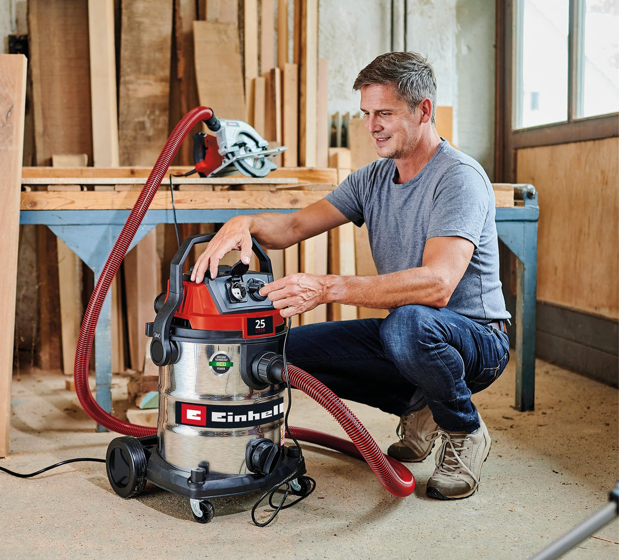 Einhell Aspirador en seco y húmedo TE-VC 2580 SACL (1100 W, Potencia de aspiración 200 mbar, depósito 25 l, Clase de protección al Polvo L, Filtro HEPA, Limpieza de filtros, Toma aut., Accesorios)