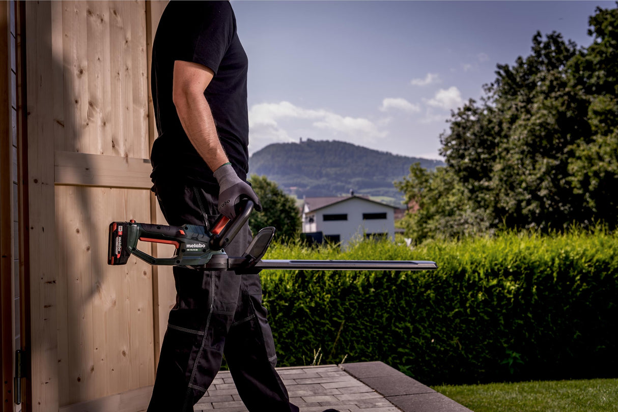 Metabo Cortasetos a Batería HS 18 LTX 55V - Poderoso y Silencioso - 18V, Cuchillas Láser - Sin Batería o Cargador Incluidos