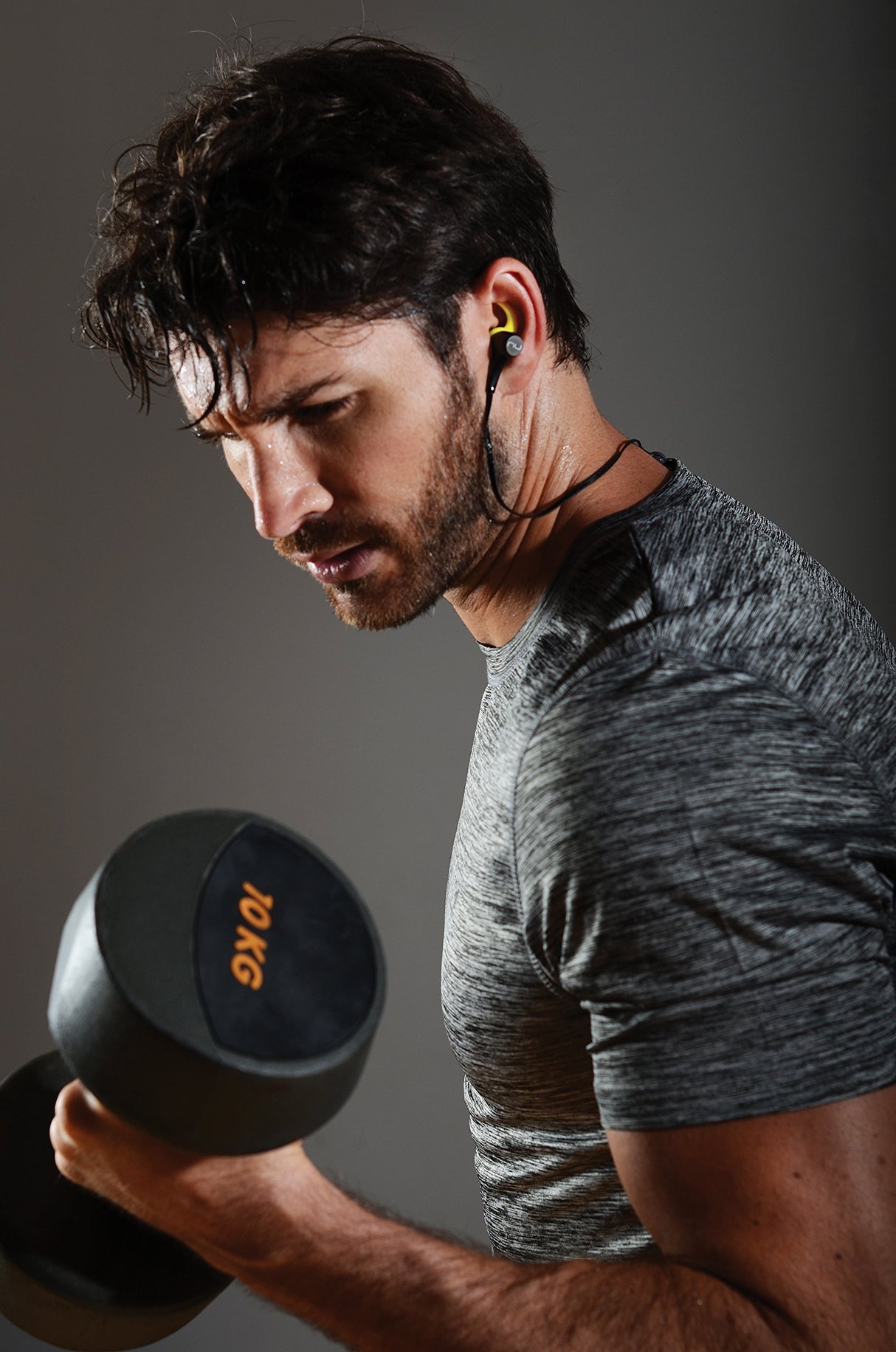 NUFORCE BE Sport 3 - Auriculares in-Ear inalámbricos Bluetooth magnéticos, Color Gris