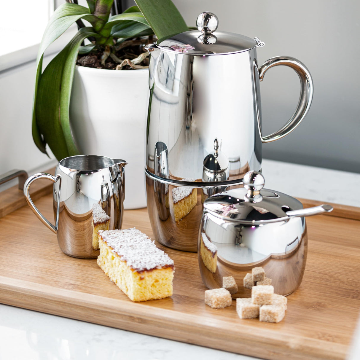 Café Stal BEC-06M Café Stål Bellux Range 18/10 - Cafetera espresso de acero inoxidable estilo clásico para estufa, diseño de olla Moka italiana, asas huecas de tacto frío, 6 tazas (280 ml)