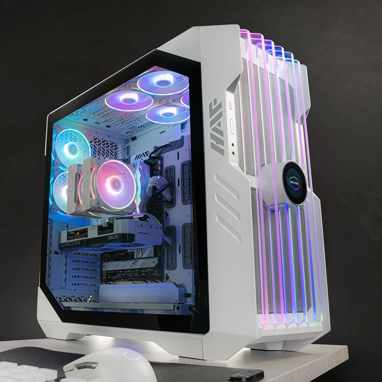 Cooler Master HAF 700 EVO White Caja PC – Full-Tower, Admite E-ATX, 5 Fans, Soportes de Radiador Giratorios, Refrigeración High-Airflow, Pantalla LCD Real-Time, Aspas ARGB Edge-Lit, Panel Lateral TG
