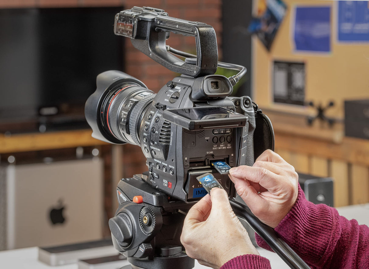OWC Tarjeta CFexpress tipo B de 320 GB Atlas Pro Ulra de alto rendimiento, calidad profesional, alta capacidad CFX con imagen RAW súper rápida y captura de vídeo de calidad cinematográfica de hasta 8K