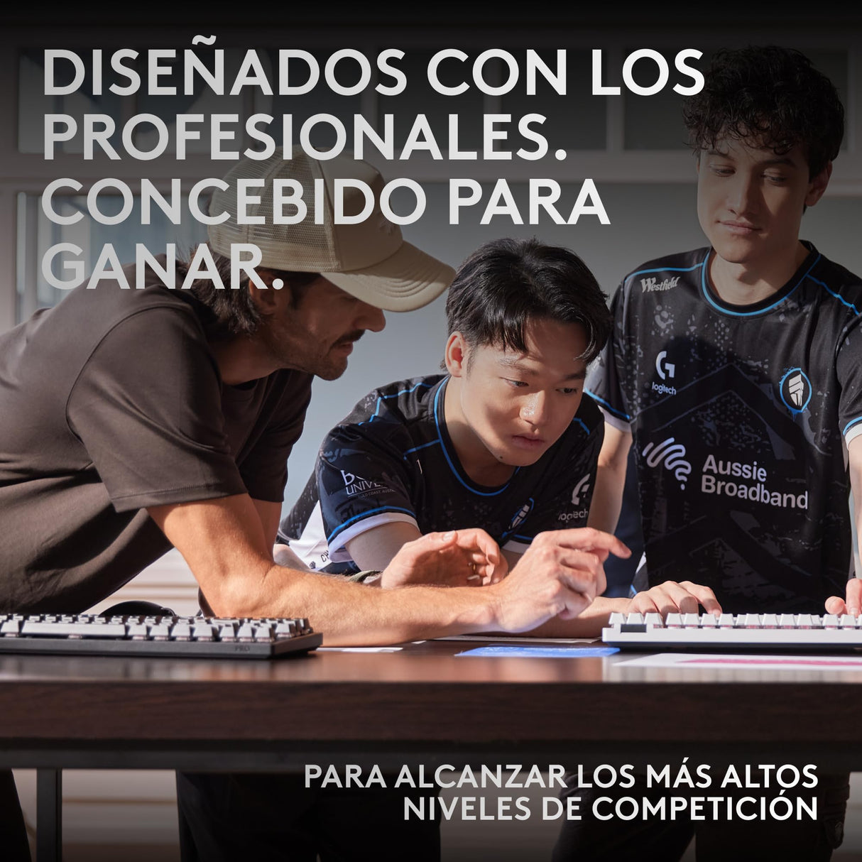 Logitech G Pro X 60 Lightspeed, Teclado inalámbrico para Gaming, 60% TKL mecánico Ultra Compacto, RGB LIGHTSYNC, Teclas de PBT de Doble Moldeado, interruptores táctiles, Windows PC, QWERTY ES - Negro