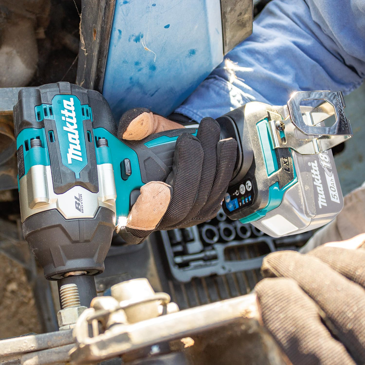 Makita DTW701Z Atornillador de impacto inalámbrico de 18 V (sin batería, sin cargador)
