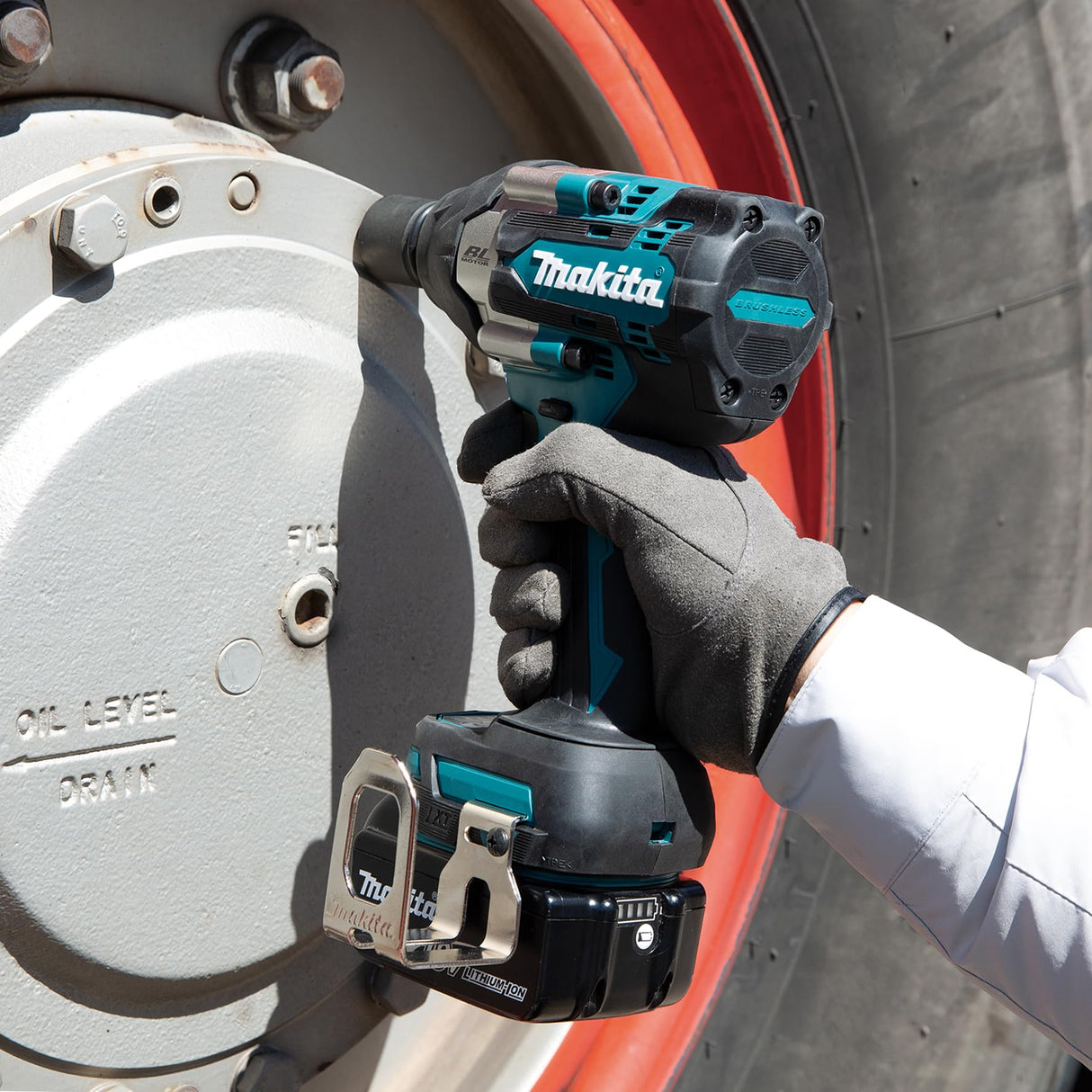 Makita DTW701Z Atornillador de impacto inalámbrico de 18 V (sin batería, sin cargador)