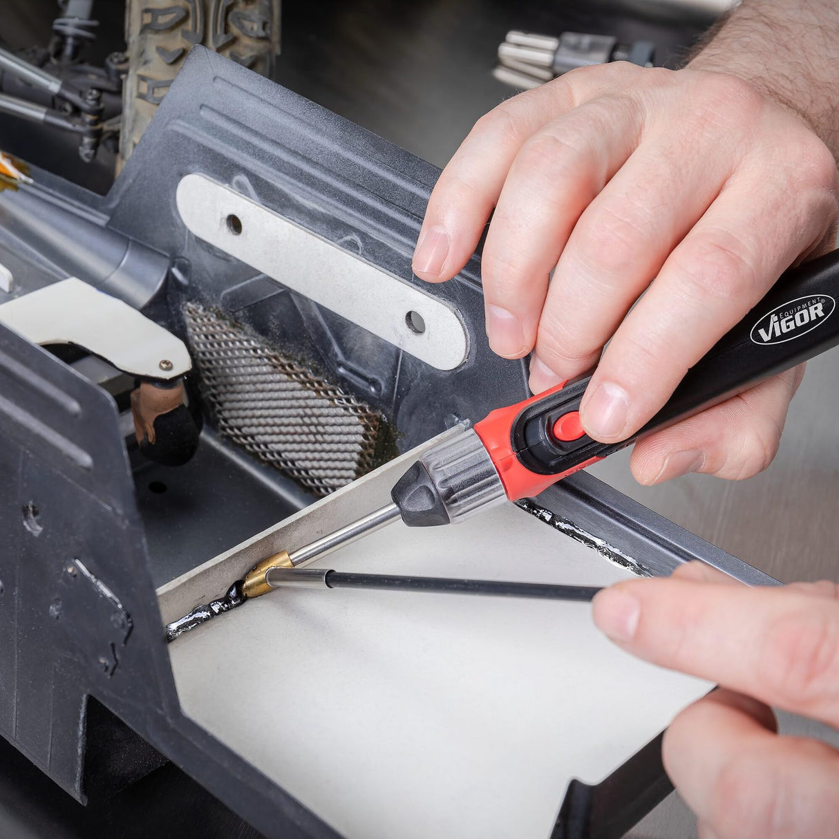 VIGOR Kit de reparación de plástico, 134 Piezas V3551N, 50 W, para Reparaciones rápidas y estables, Grapas de Acero Inoxidable, Varillas de Soldadura y Rejillas de Refuerzo