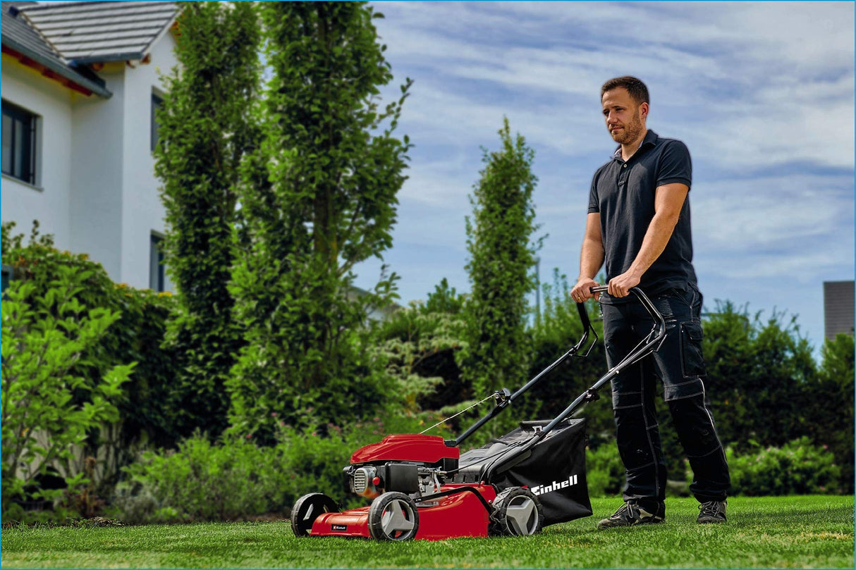 Einhell Cortacésped de gasolina GC-PM 40/1 (1,2 kW, ajuste de altura en 3 niveles, larguero de guiado plegable, carcasa de plástico estable, bolsa colectora con indicador de nivel, para 800 m²)