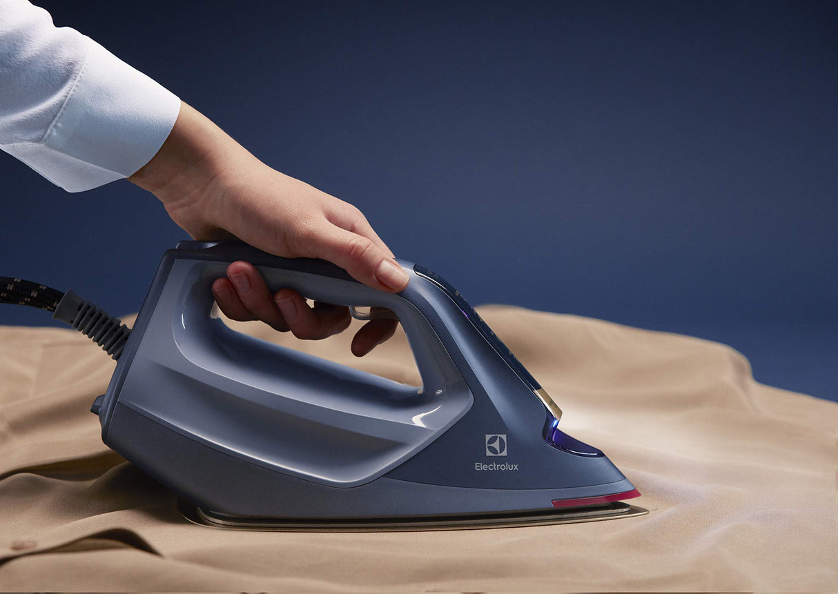 Electrolux E8ST1-6DBM Renew 800-Plancha con Caldera, Acero, Azul Metálico
