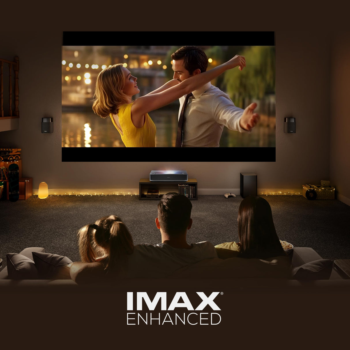 Hisense PT1SE - Proyector Laser Tricroma UHD 4K Smart TV Tiro Ultra Corto, de 80" a 150", 2300 Lumen, HDR10, Contraste Nativo 3000:1, Dolby Vision, Dolby Atmos, IMAX Enhaced, Smooth Motion, 3xHDMI 2.1