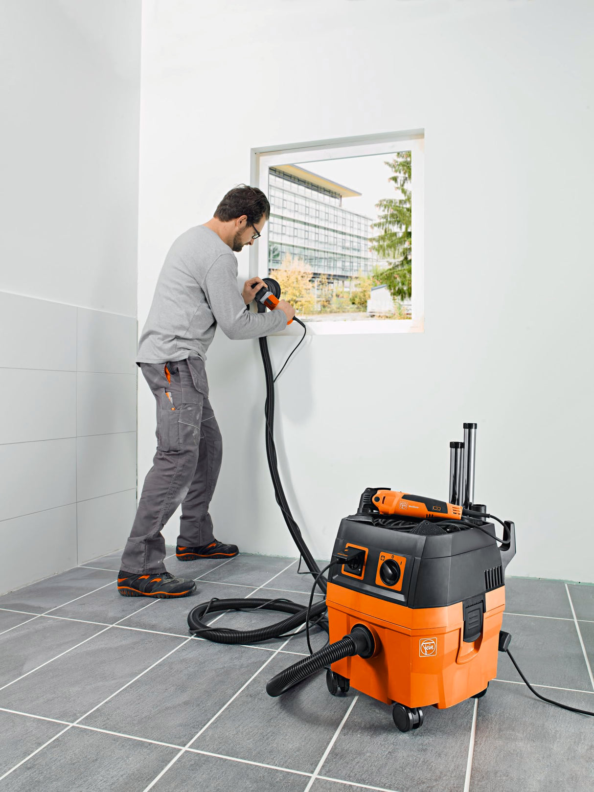 FEIN Dustex 25 L, Aspirador de obras para conexión de herramientas eléctricas, Aspirador en humédo/seco con cable de red 7,5 m, Potencia máxima de entrada 1380W. Homologación para la clase de polvo L.