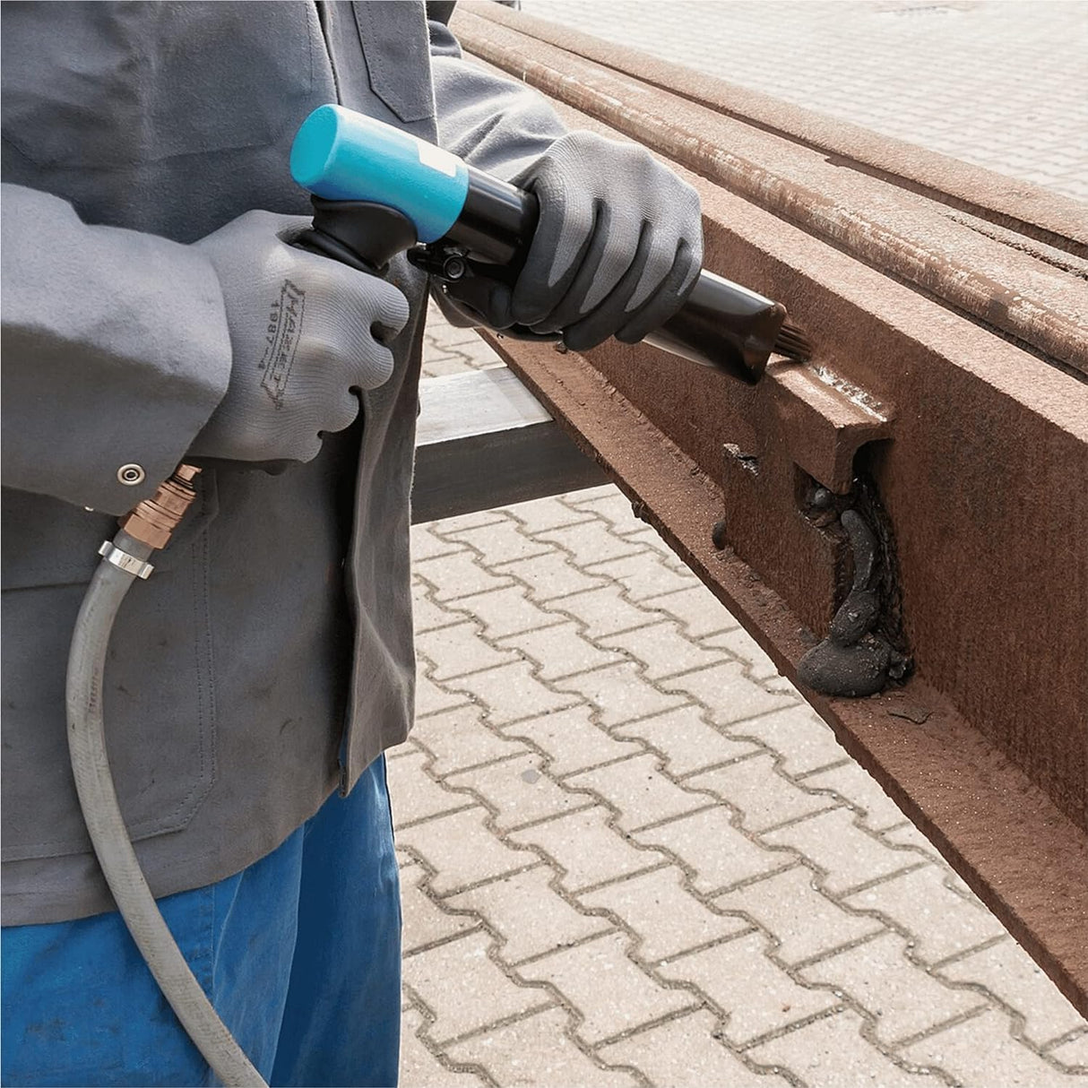 Hazet escarificador de aguja 9035-5, en forma de pistola, 19 agujas con 3 mm de diámetro, 3200 golpes por min con cubierta de aguja ajustable, eliminación precisa de óxido